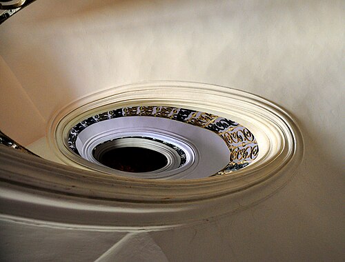 Samonosné schodiště v klášteře Plasy..