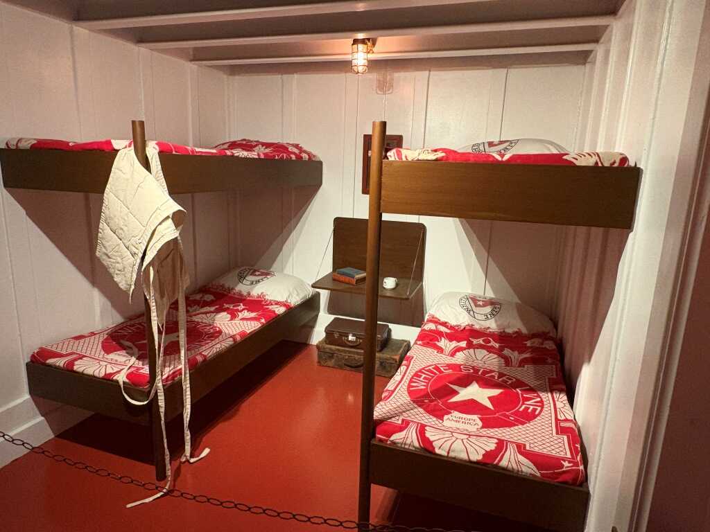 Vybavení kajuty 3. třídy.